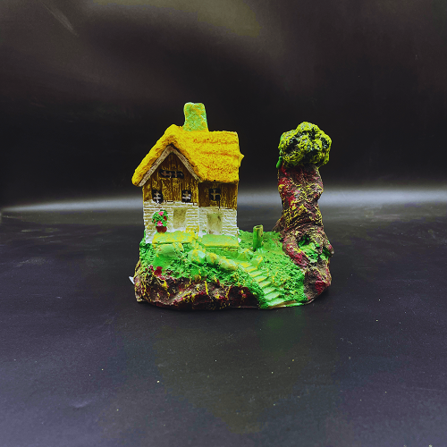 Vintage Mini Weavers Cottage